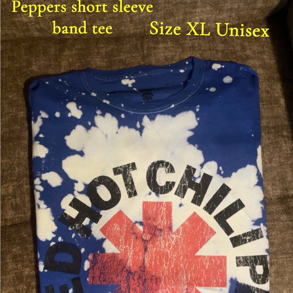 RED HOT CHILI PEPPERS T SHIRT
